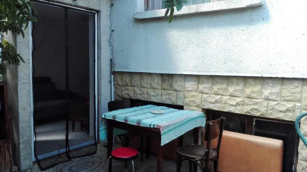Вилна Зона Златни Пясъци, Спирка Ален Мак Varna Bulgaria