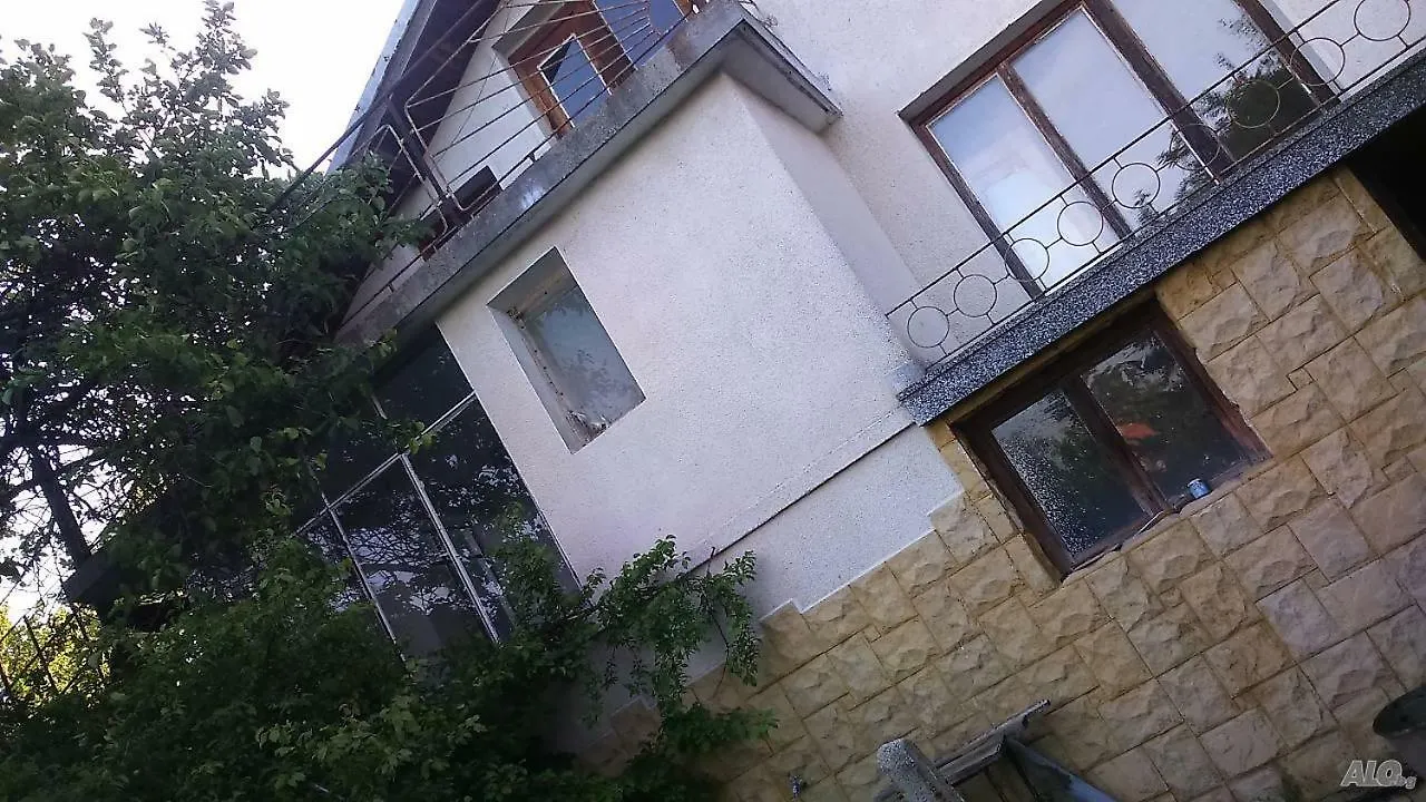 Вилна Зона Златни Пясъци, Спирка Ален Мак Varna Guest house